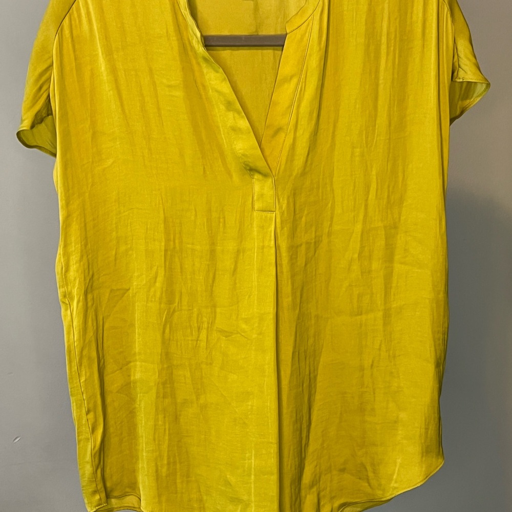 Madison d’Amelie chartreuse top size small
